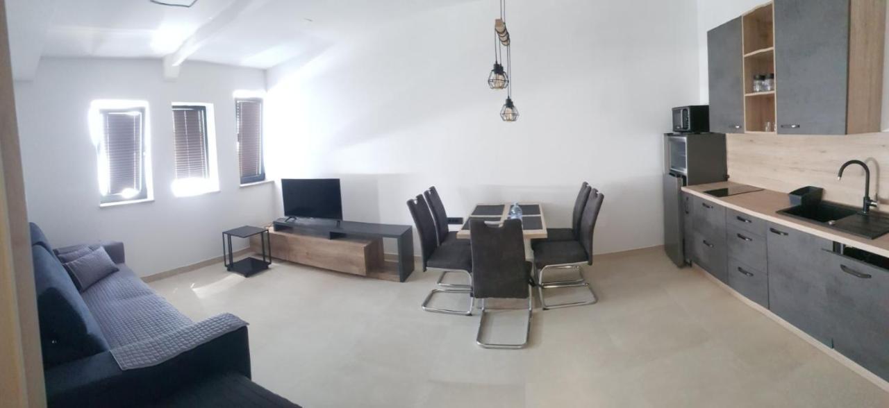 Fontana Apartments Порторож Екстериор снимка
